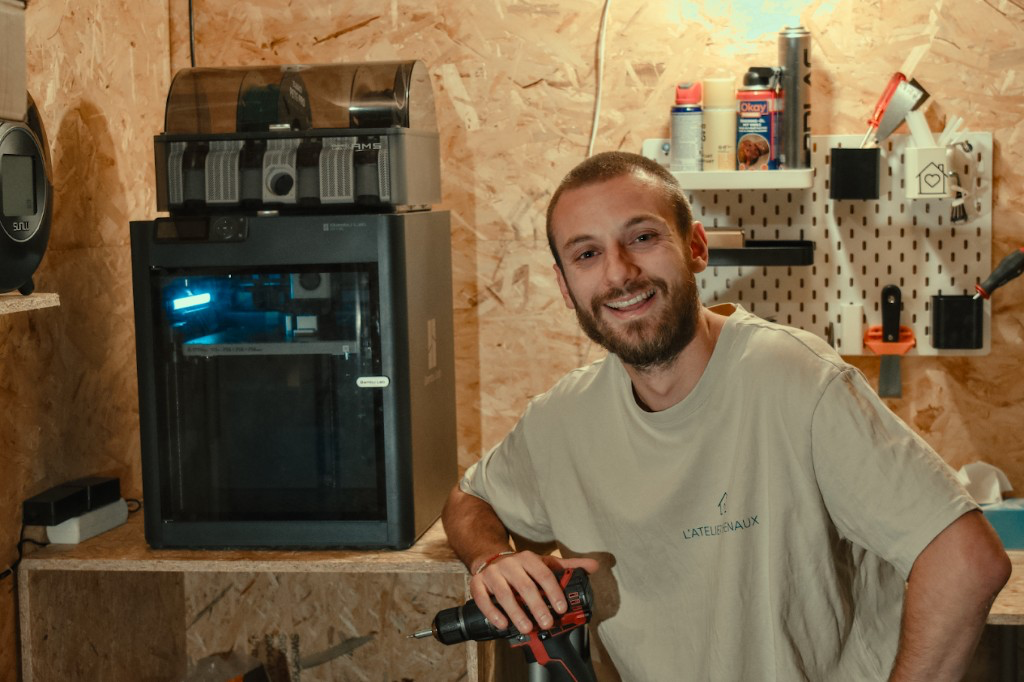Atelier impression 3D, vidéo et stickers à Orbe — L’Atelier Chenaux, Suisse