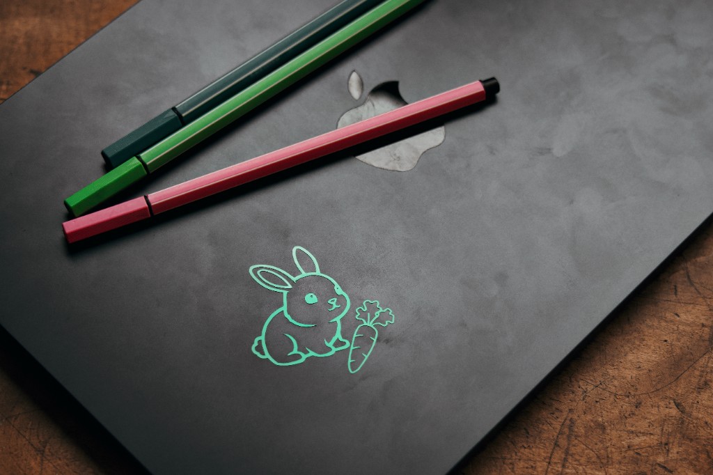 Planche stickers — lapin laptop
